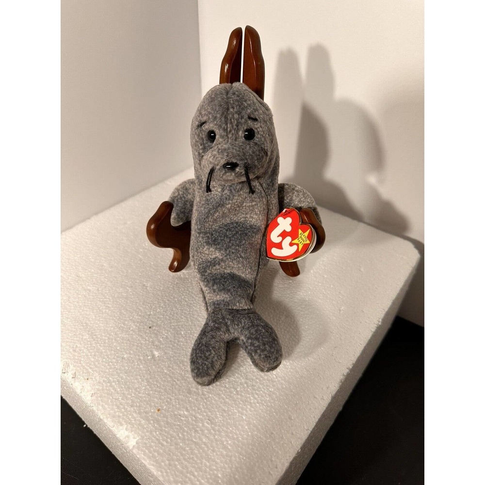 TY Beanie Baby SLIPPERY the Seal Plush 7” Stuffed Animal Toy Christmas Birthday